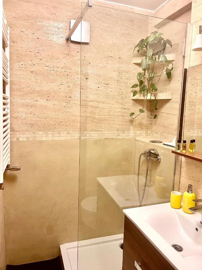 Yellow Apartment Airport Galeria Mokotow Netflix Varsovie Extérieur photo